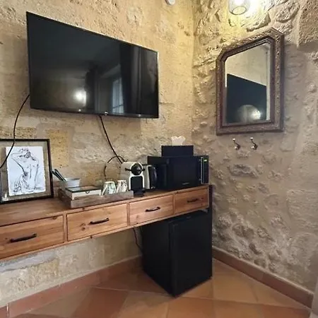 Vue Sur Les Vignes Du Château La Gaffelière - Saint-émilion Grand Cru * Saint-Émilion
